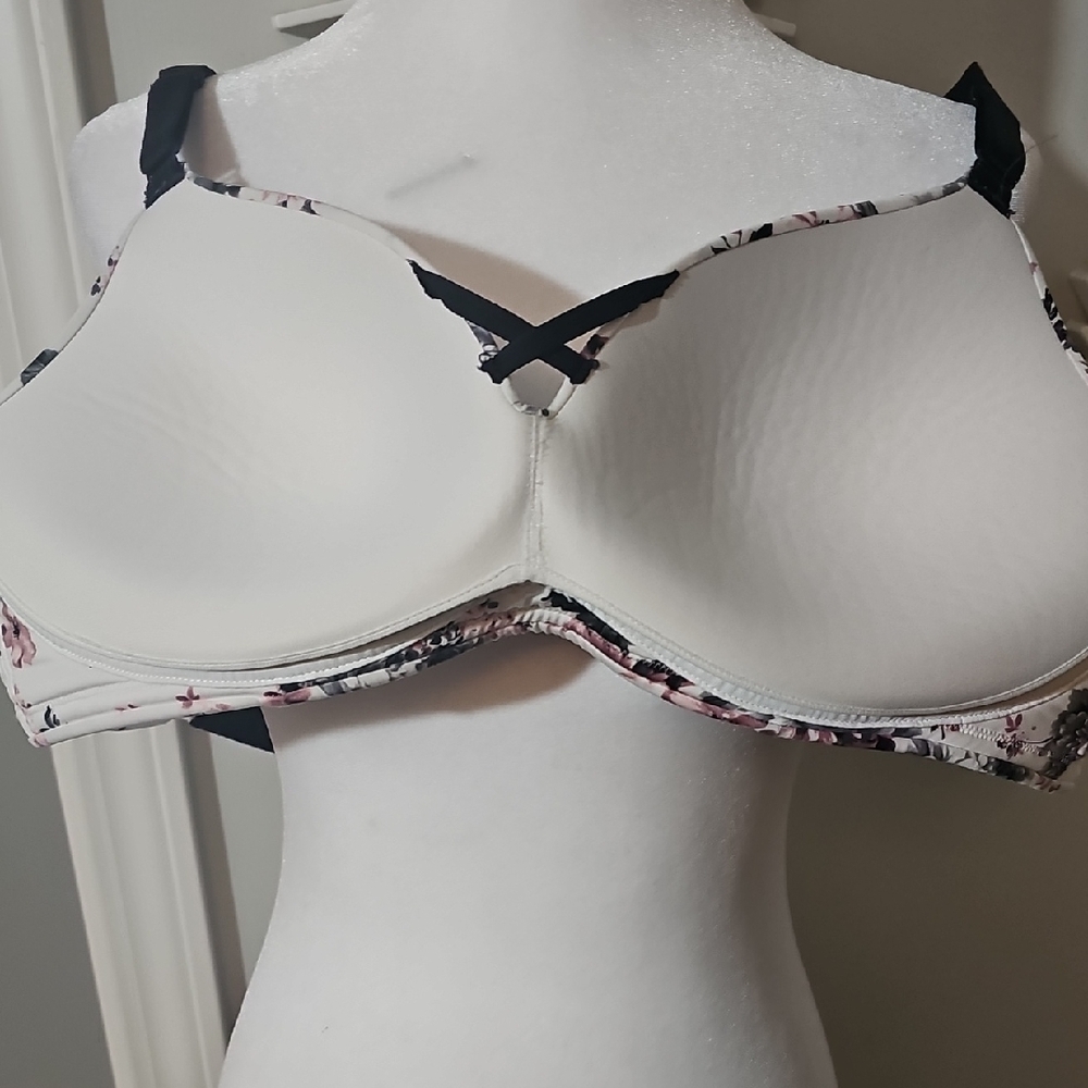 Torrid Pink and Black Floral Bra - Picture 10 of 10
